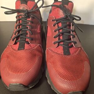 Men's Red Athletic Sneakers - Brand Unknown
